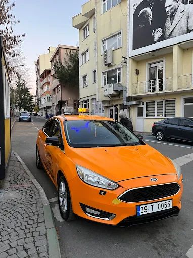 Kırklareli Emniyet Taksi 39 T 0065 plakalı turuncu ticari taksi aracı
